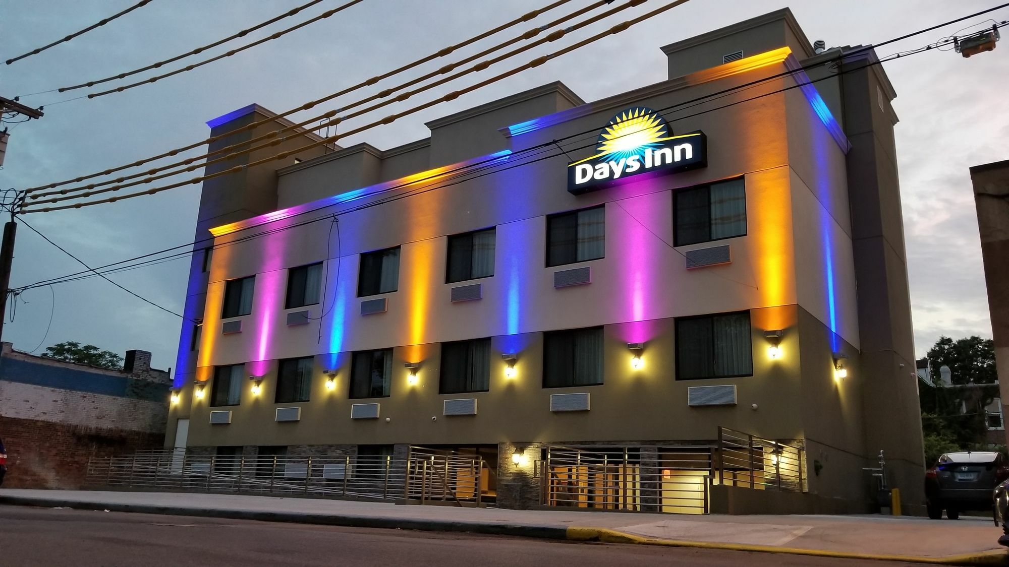 Days Inn By Wyndham Brooklyn Marine Park Nowy Jork Zewnętrze zdjęcie